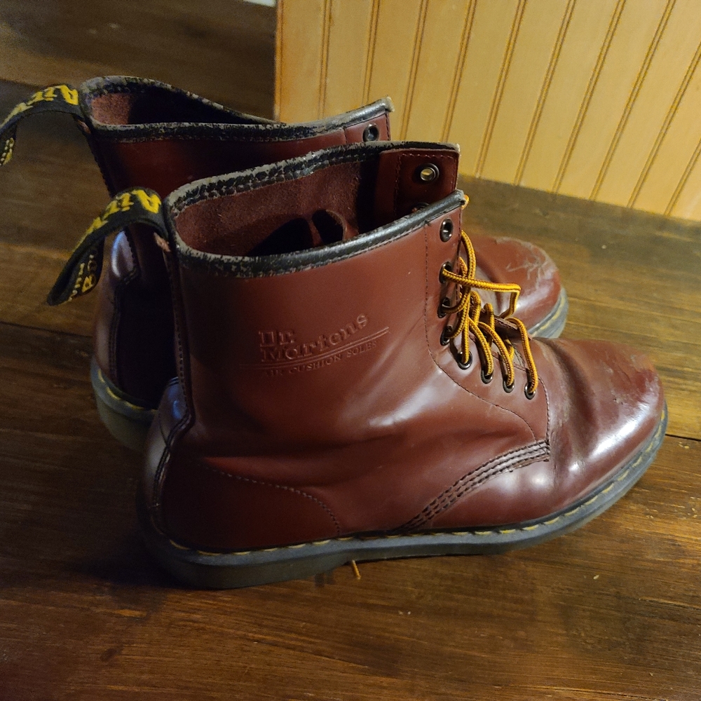 Ox blood Dr Martin's